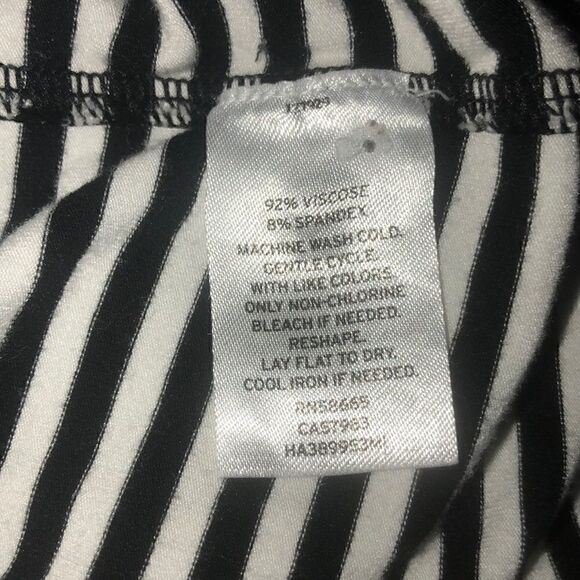 Holagen stiles long sleeve top - Picture 4 of 5